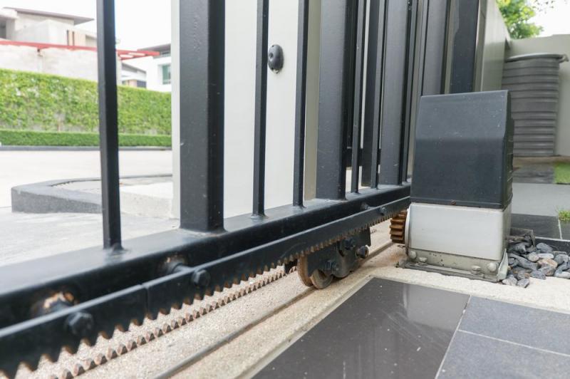 Motorisation de portail en panne &agrave; Chartres, quels r&eacute;flexes avant l'intervention ?
